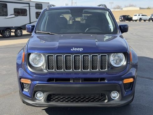 Used 2019 Jeep Renegade Latitude image 2