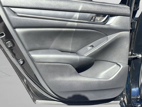Used 2020 Honda Accord Sport image 23