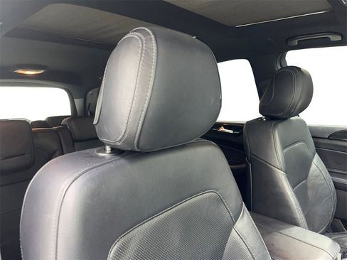 Used 2018 Mercedes-Benz GLS 450 4MATIC image 48