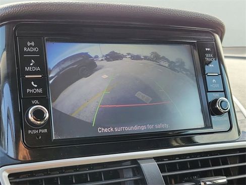 Used 2020 Mitsubishi Eclipse Cross ES image 19