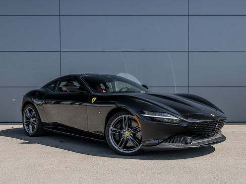 Certified 2022 Ferrari Roma Base image 4