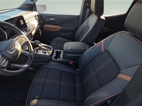 New 2026 GMC Canyon AT4 image 24