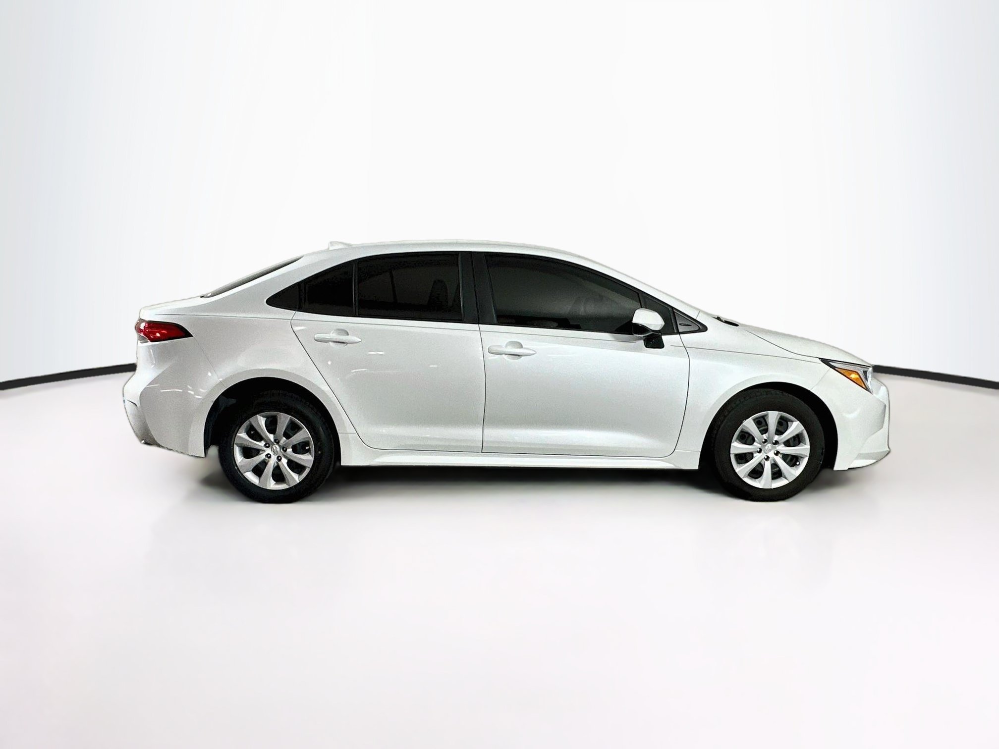 Used 2024 Toyota Corolla LE FWD image 10