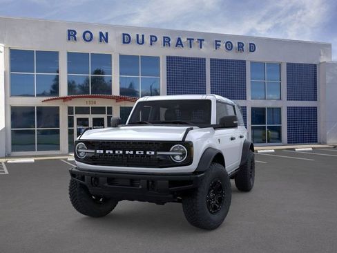 New 2025 Ford Bronco Badlands image 3