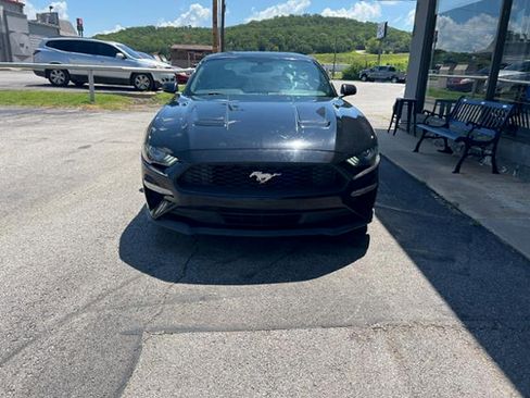 Used 2020 Ford Mustang Coupe RWD image 2