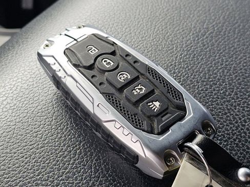 Used 2022 Ford F350 Lariat w/ Black Appearance Package image 35