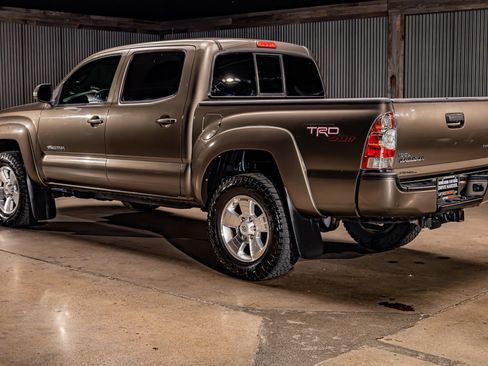 Used 2013 Toyota Tacoma PreRunner w/ TRD Sport Pkg image 6