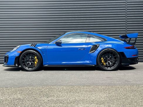 Certified 2019 Porsche 911 GT2 RS RWD image 2