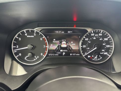 Used 2024 Nissan Rogue S image 19