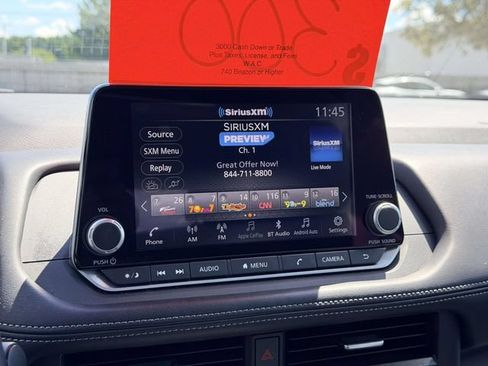 Used 2025 Nissan Rogue SV w/ SV Premium Package FWD image 20