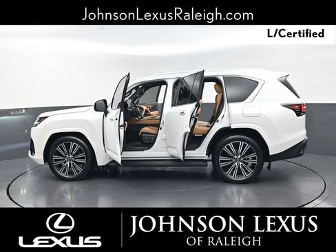 Certified 2024 Lexus LX 600 4WD w/ Luxury Package image 36