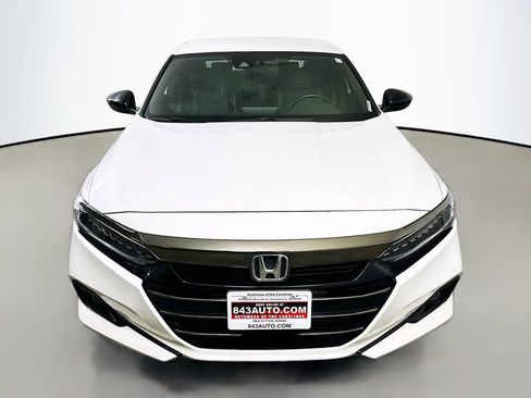 Used 2022 Honda Accord Sport image 2