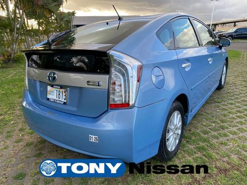 Used 2012 Toyota Prius Plug-In Hybrid image 25
