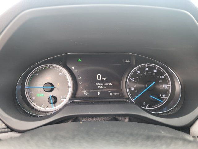 Used 2024 Toyota Venza LE AWD/4WD image 14