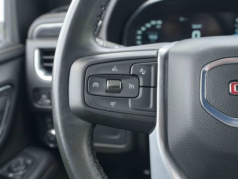 Used 2024 GMC Yukon SLT AWD/4WD image 35