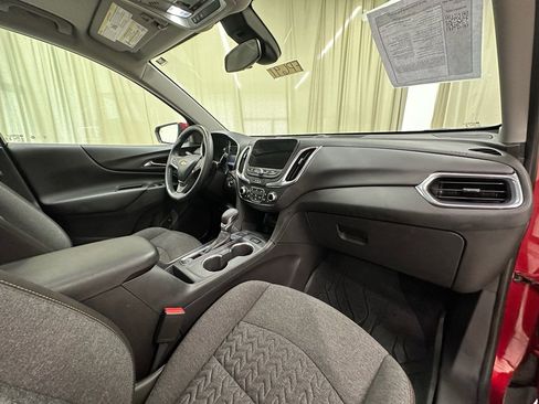 Certified 2024 Chevrolet Equinox LT image 17
