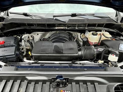 Used 2021 Chevrolet Silverado 1500 Custom Trail Boss AWD/4WD image 30