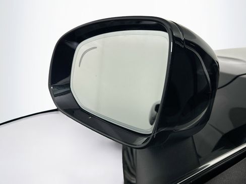 Used 2023 Volvo XC90 B5 Core w/ Protection Package Premier image 16