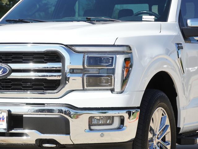 Used 2024 Ford F150 Lariat w/ Tow/Haul Package AWD/4WD image 4