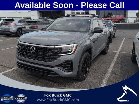 Used 2025 Volkswagen Atlas Cross Sport SEL R-Line w/ Adventure Package AWD/4WD image 1