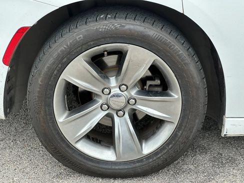 Used 2016 Dodge Charger SXT RWD image 26