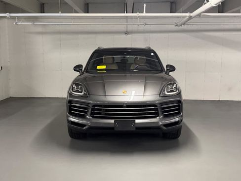 Used 2023 Porsche Cayenne image 11