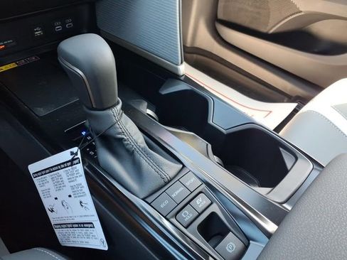 New 2026 Toyota Camry SE w/ Convenience Package FWD image 14
