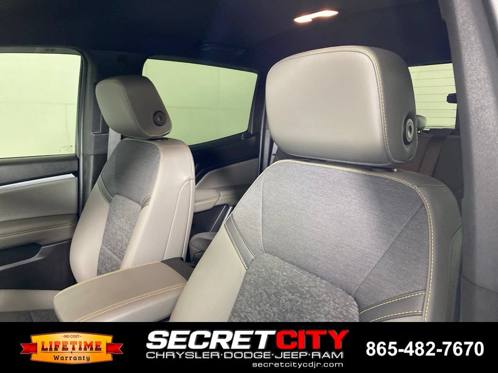 Used 2024 Chevrolet Colorado ZR2 AWD/4WD image 10