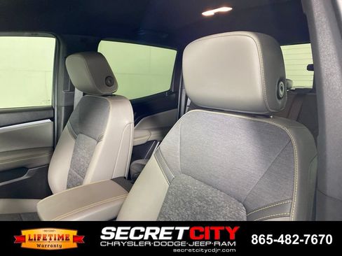 Used 2024 Chevrolet Colorado ZR2 AWD/4WD image 10
