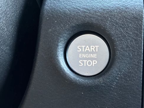 Used 2022 Nissan Frontier S w/ Technology Package image 23