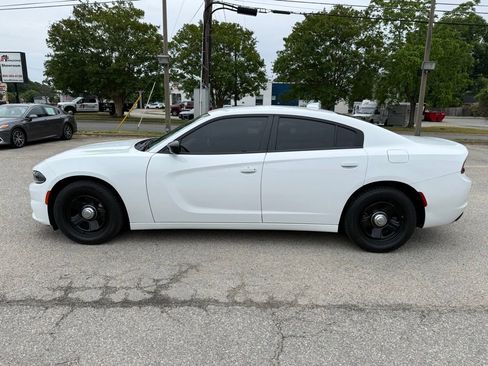 Used 2023 Dodge Charger SXT RWD image 6
