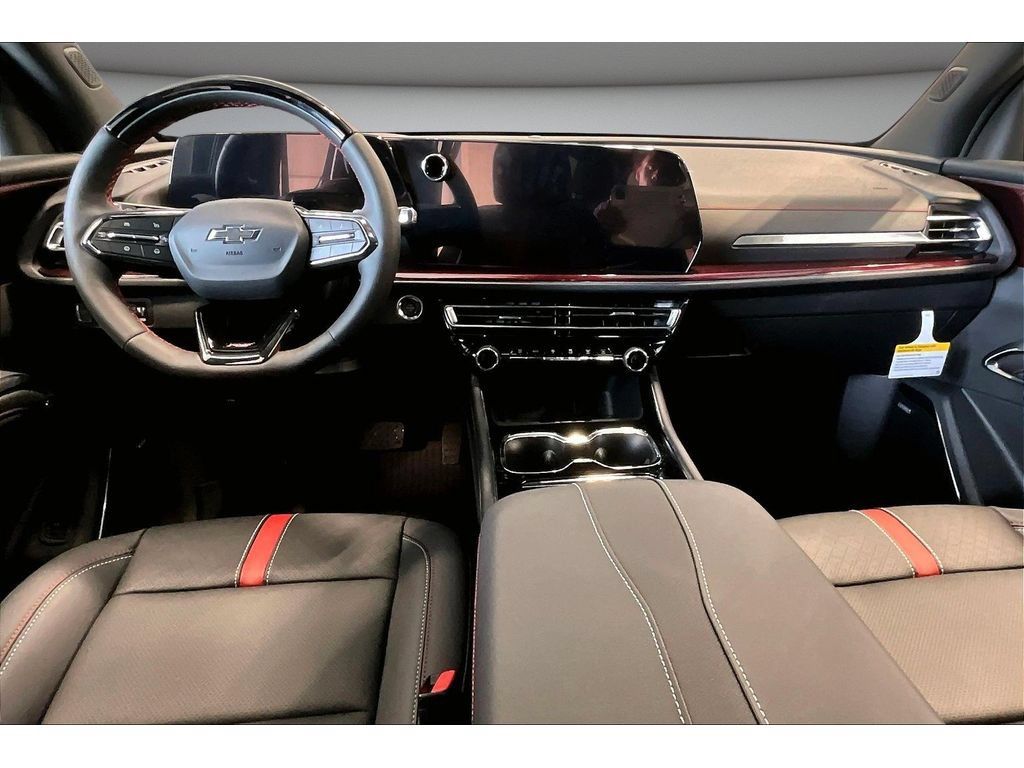 New 2026 Chevrolet Traverse RS w/ LPO, Floor Liner Package FWD image 6