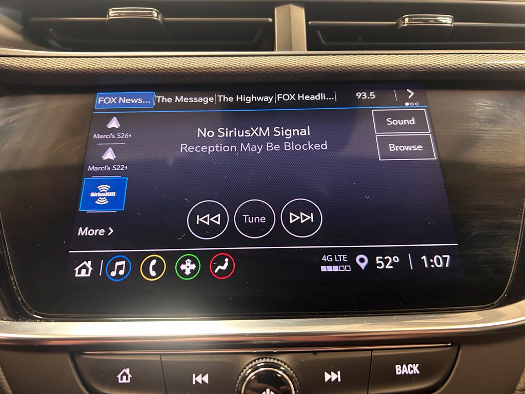 Used 2023 Buick Encore GX Essence w/ Experience Buick Package FWD image 4