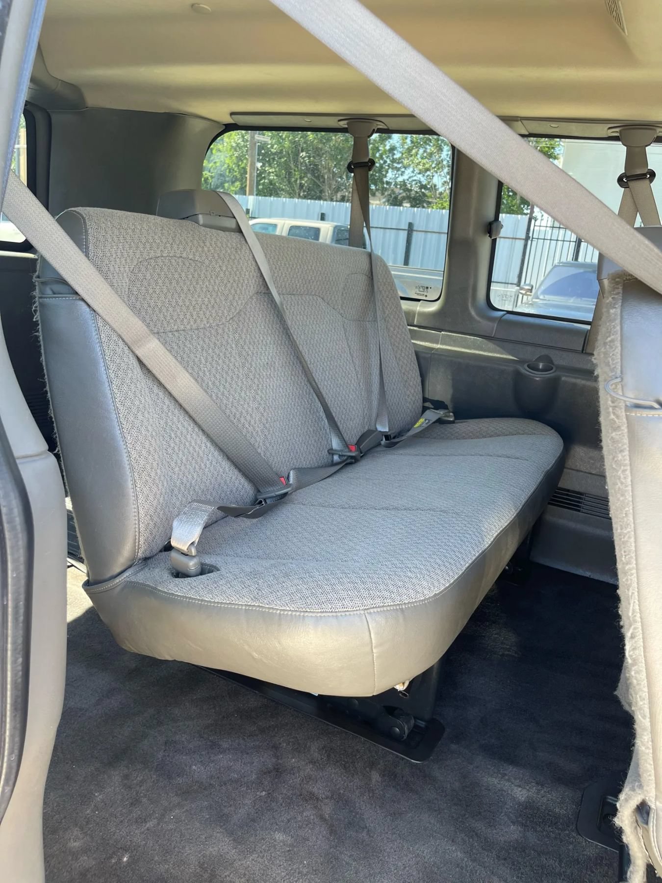 Used 2016 Chevrolet Express 2500 LS RWD image 32