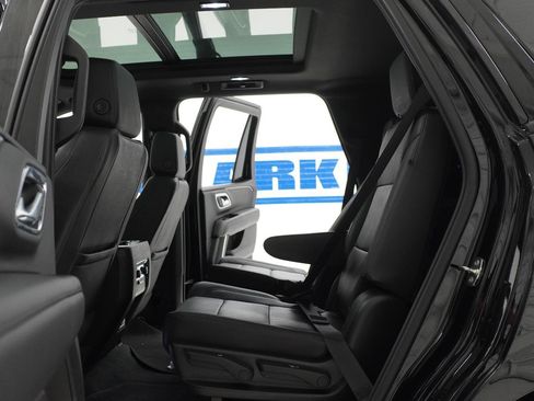 Used 2023 Chevrolet Tahoe Z71 AWD/4WD image 31