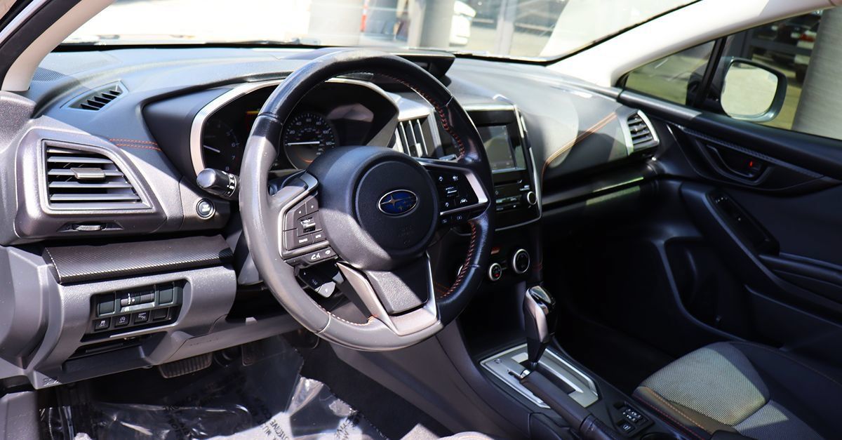 Used 2020 Subaru Crosstrek 2.0i Premium w/ Moonroof Package 2 AWD/4WD image 38