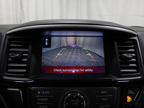 Used 2019 Nissan Pathfinder SV FWD image 14