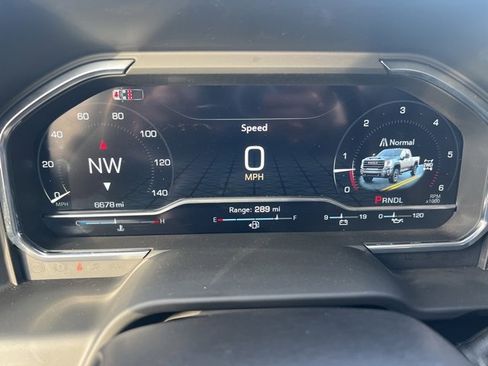 Used 2025 GMC Sierra 2500 AT4 w/ AT4 Premium Plus Package image 8