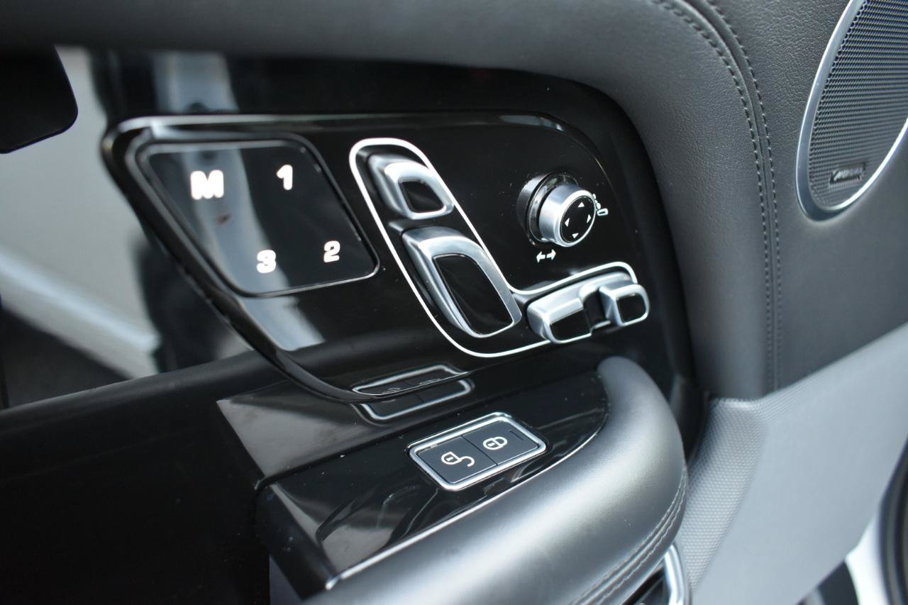 Used 2019 Land Rover Range Rover Supercharged AWD/4WD image 42