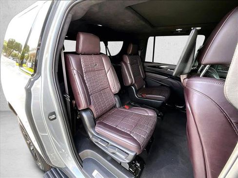 Used 2024 Cadillac Escalade ESV Sport Platinum w/ LPO, ONYX Package AWD/4WD image 28