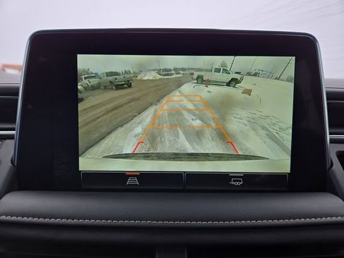 Used 2023 GMC Yukon SLT image 28