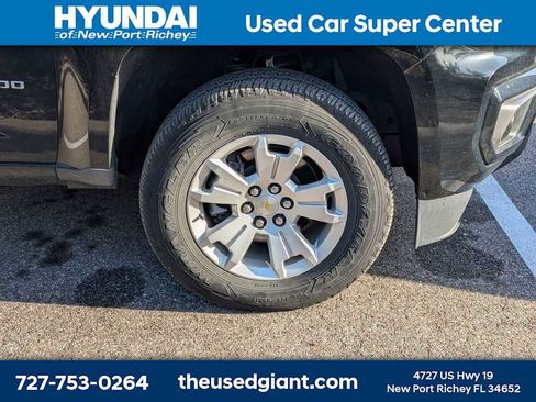 Used 2022 Chevrolet Colorado LT w/ Safety Package image 6