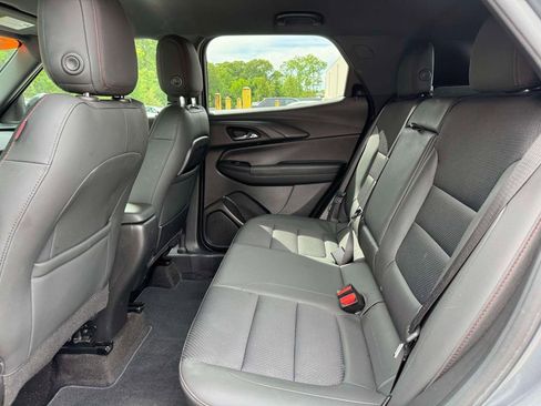 Used 2022 Chevrolet TrailBlazer RS FWD image 14