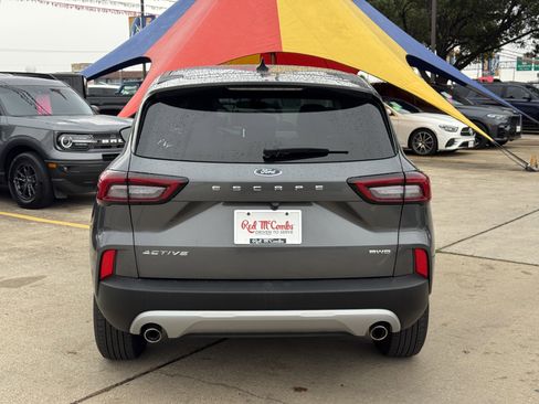 Used 2025 Ford Escape Active image 6