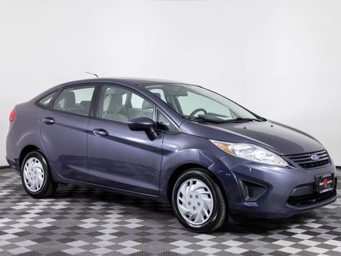 Used 2012 Ford Fiesta S image 10