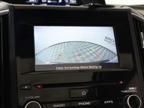 Used 2022 Subaru Forester Premium AWD/4WD image 6