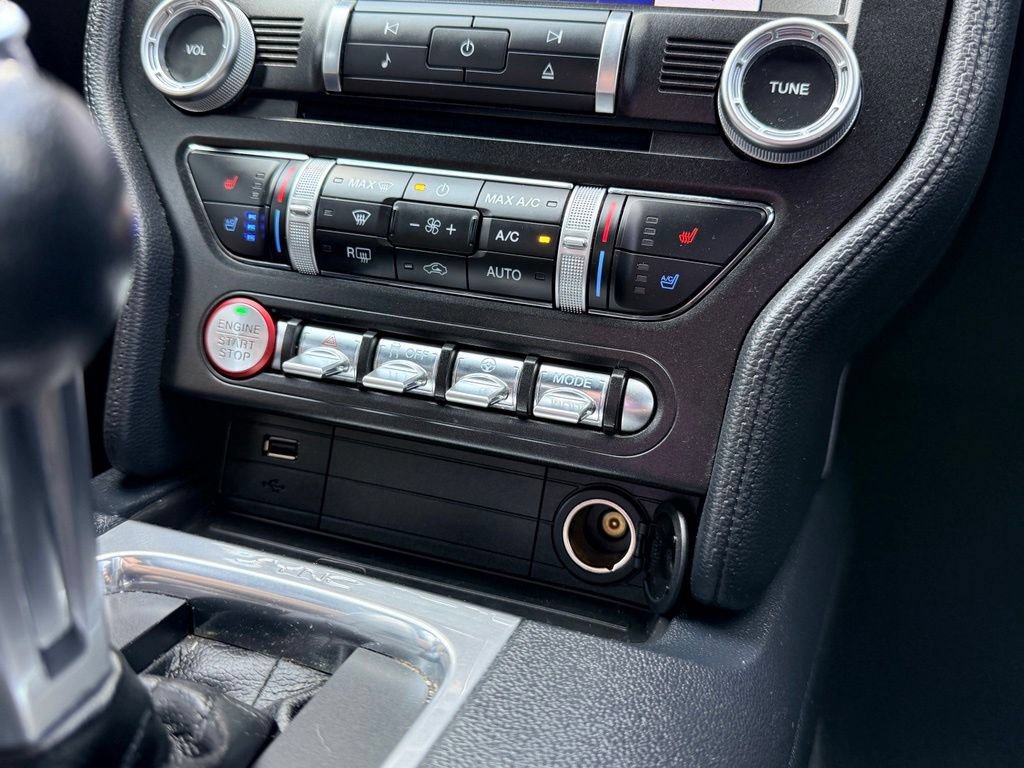 Used 2021 Ford Mustang GT Premium w/ GT Performance Package RWD image 15