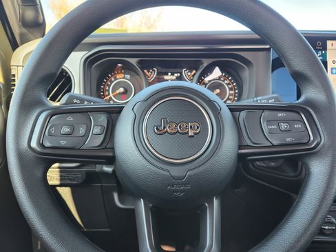 Used 2026 Jeep Wrangler Sport image 14