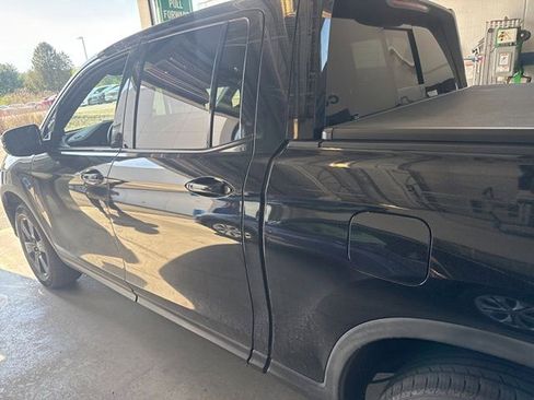 Used 2017 Honda Ridgeline Black Edition image 6