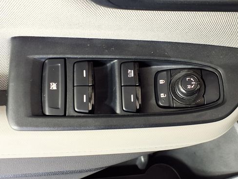 Certified 2025 Subaru Forester w/ Convenience Package #1 image 14